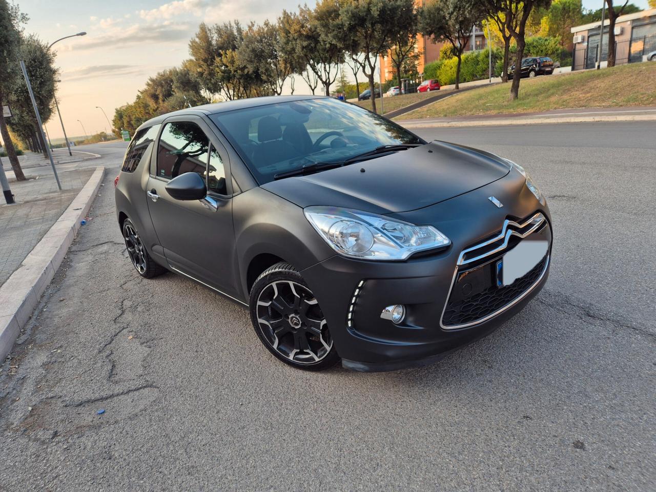 DS3 1.4 benzina just black 95cv nero opaco 2012