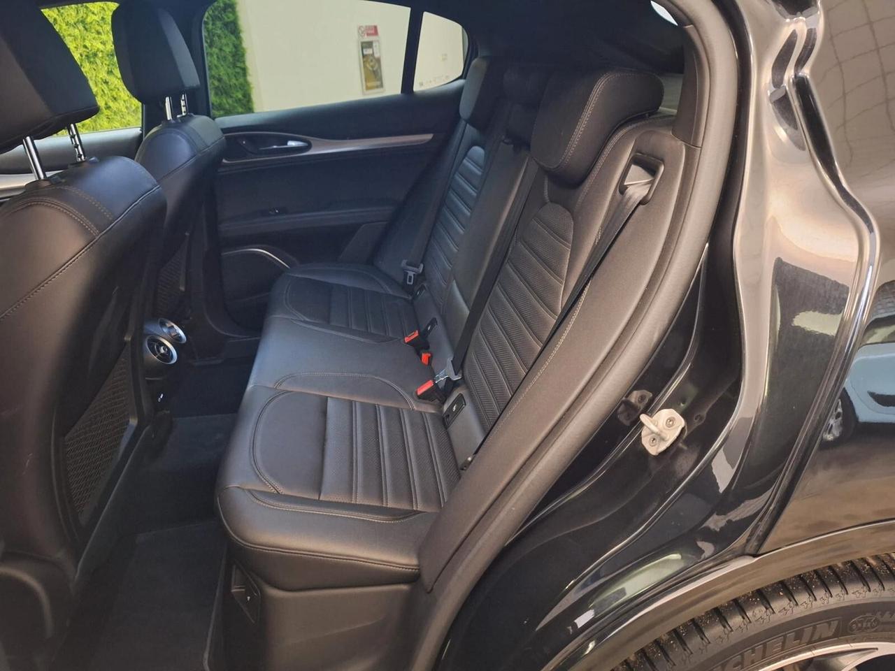 Alfa Romeo Stelvio 2.2 Turbodiesel 210 CV AT8 Q4 Veloce