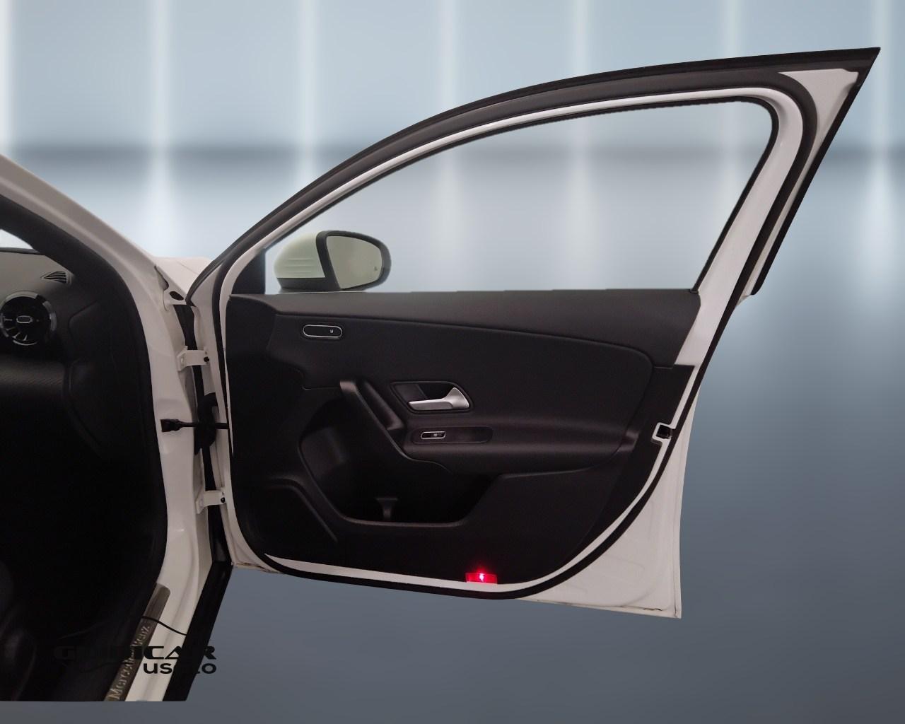 Mercedes-Benz Classe A - W177 2023 - A 180 d Advanced auto