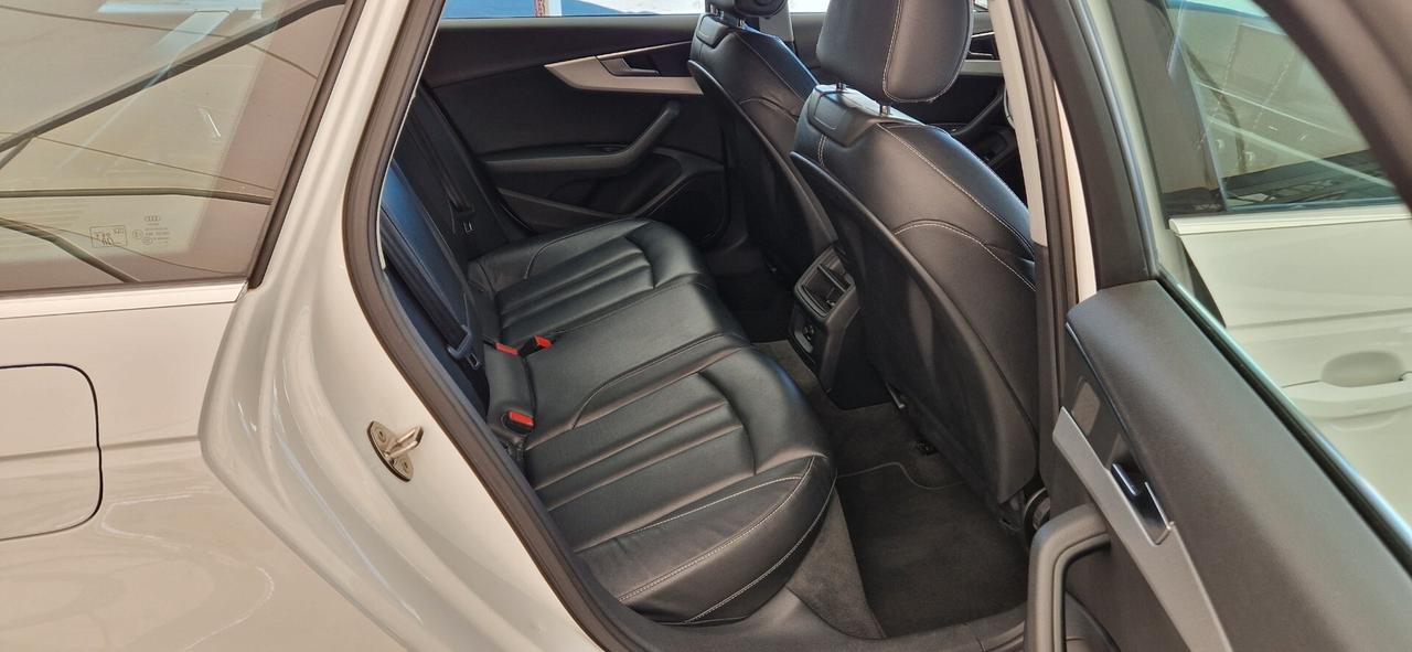 Audi A4 Avant 2.0 TDi 150cv S-Line EDITION