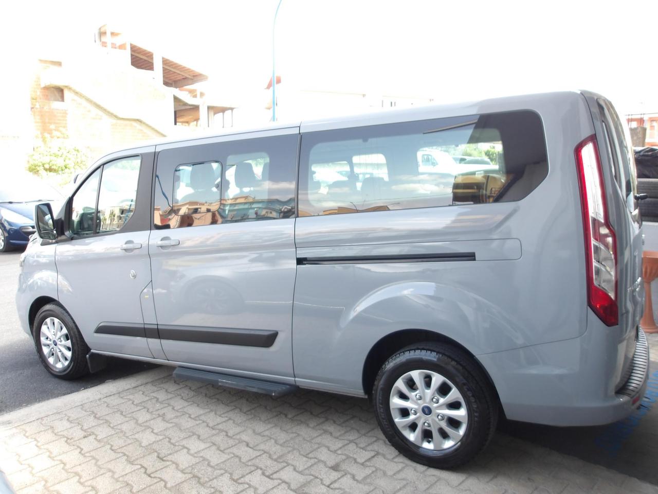 FORD TOURNEO CUSTOM 9 POSTI 320 2.0 tdci 105cv