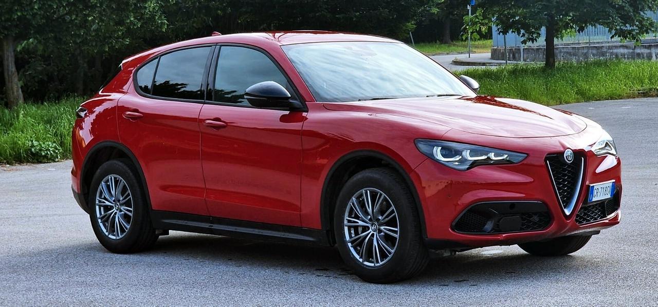 Alfa Romeo Stelvio 2.2 Turbodiesel 160 CV AT8 RWD Super