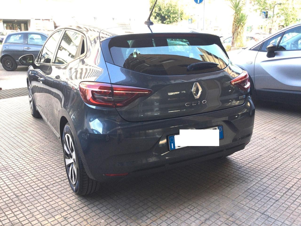 Renault Clio Full Hybrid E-Tech 140 CV 5 porte Intens