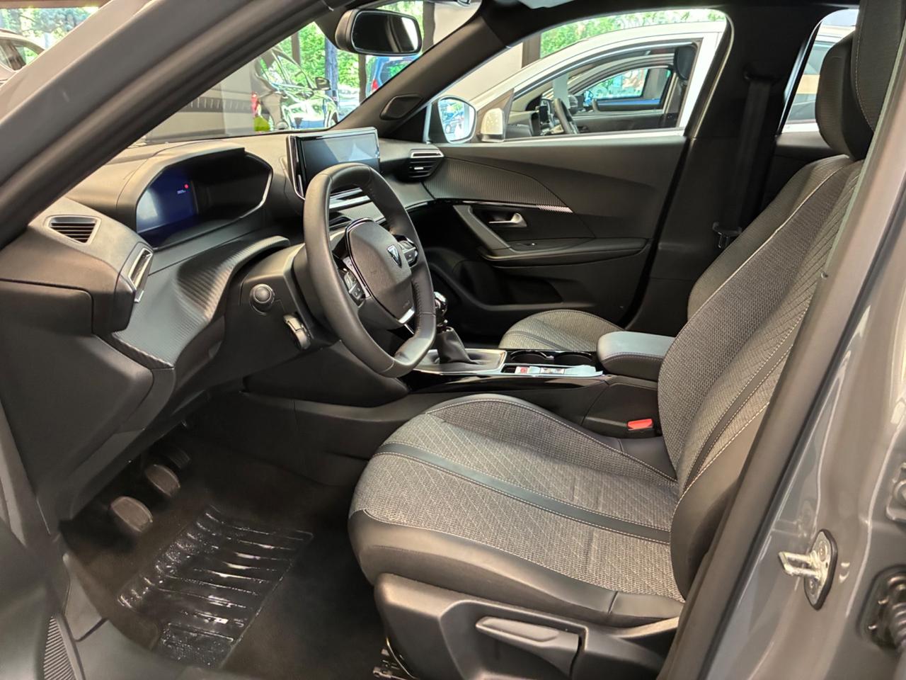 Peugeot 2008 PureTech 100 S&S Allure