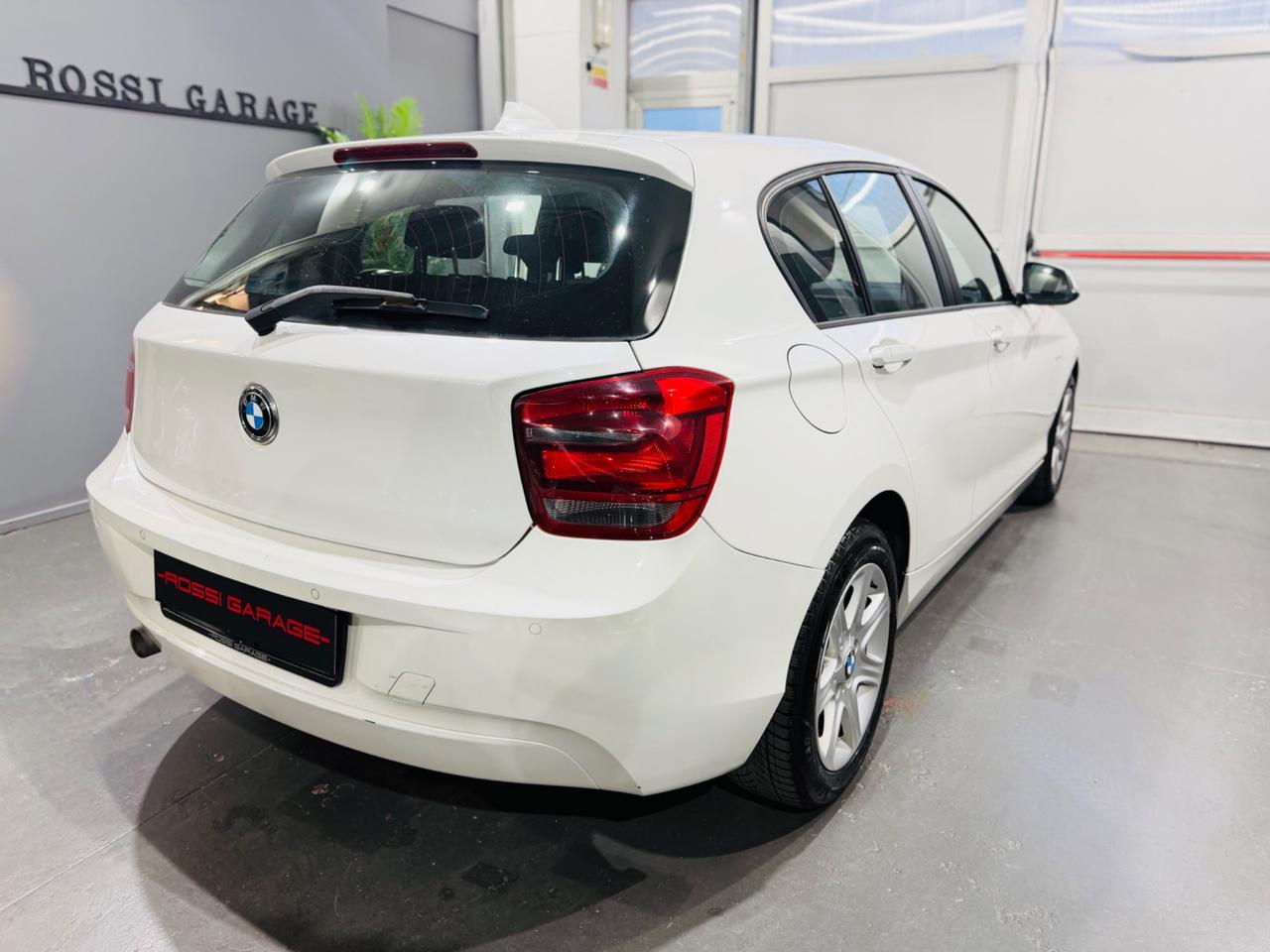 Bmw 116 116d 5p. Urban