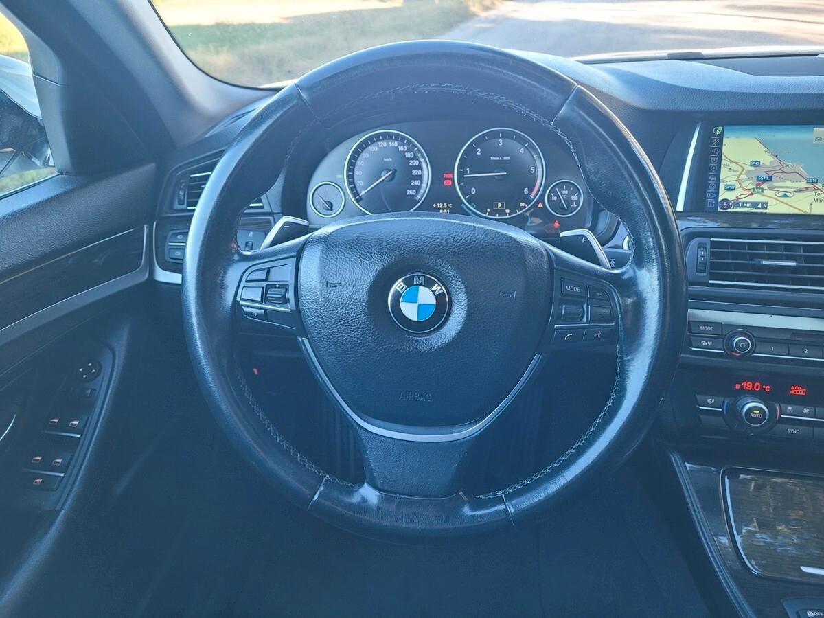 Bmw 520d xDrive Touring Luxury