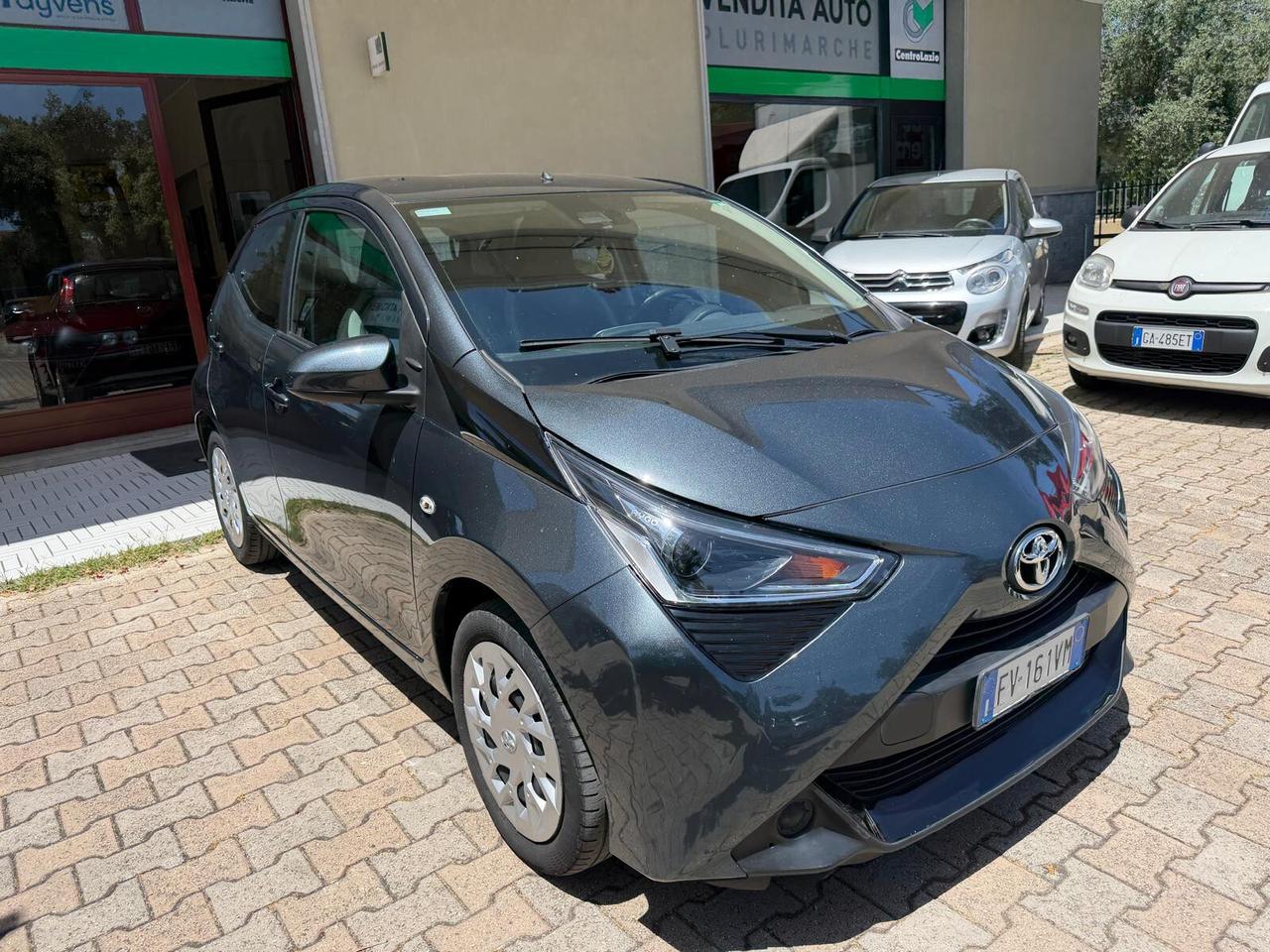 Toyota Aygo 1.0 VVT-i 72 CV 5 porte x-cool MMT