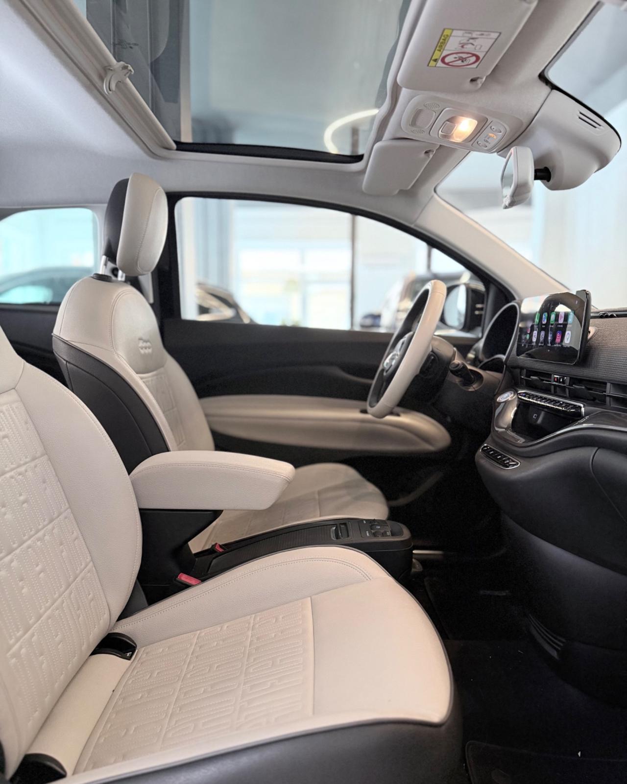 Fiat 500 500e Berlina 42 kWh La Prima
