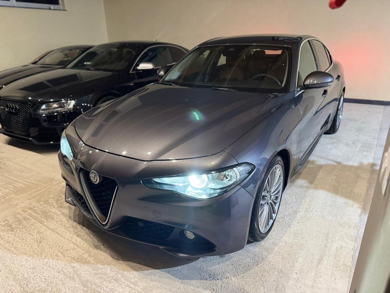 Alfa Giulia 180cv AT8