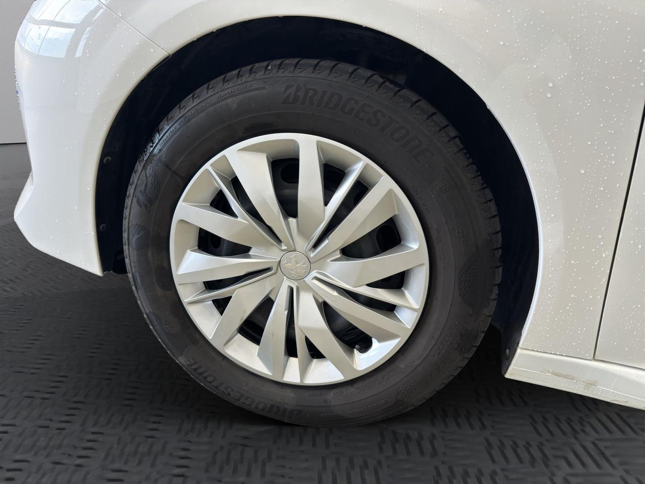 Peugeot 208 1.2 puretech Like s&s 75cv