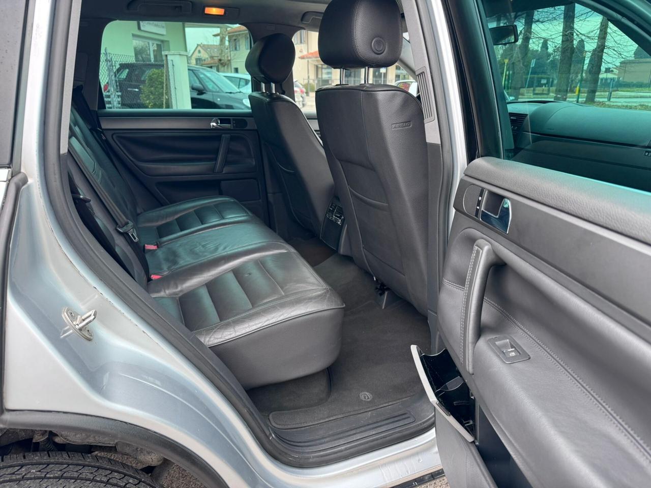 Volkswagen Touareg 3.0 V6 TDI DPF tiptronic