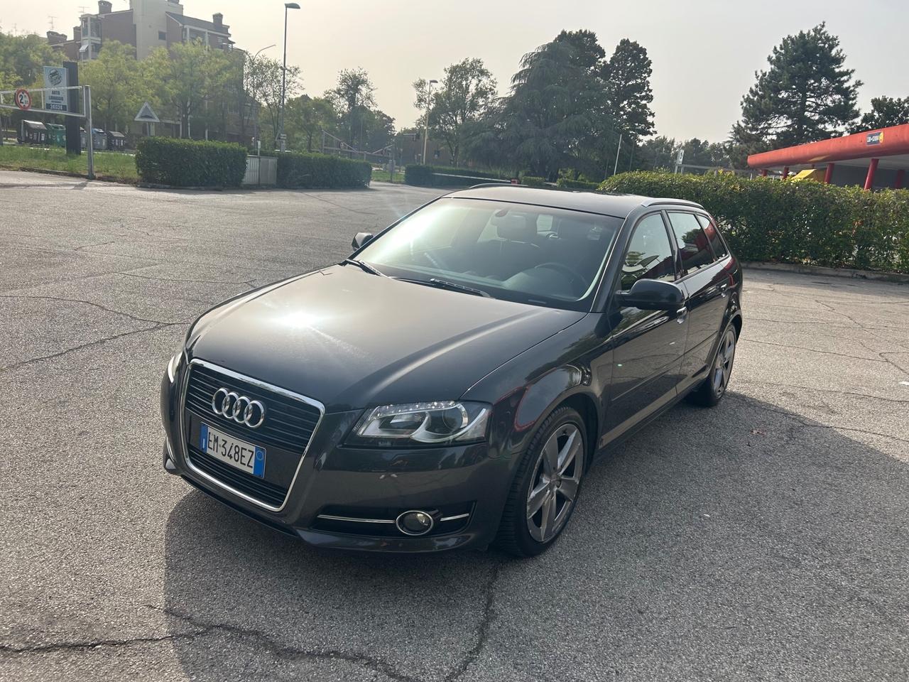 Audi A3 SPB 1.6 TDI 105 CV CR Ambition