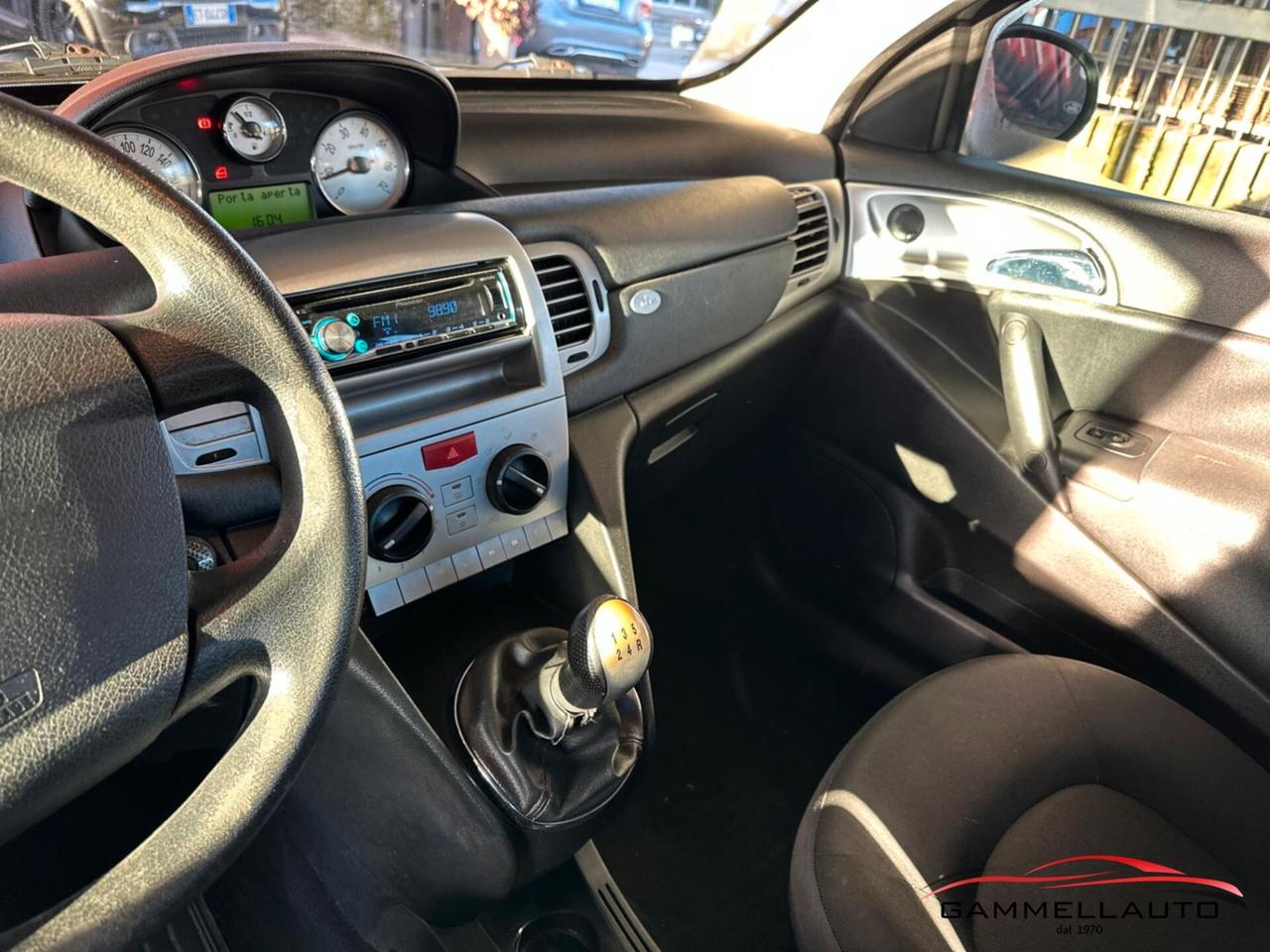 Lancia Ypsilon 1.3mjt Unyca 75cv