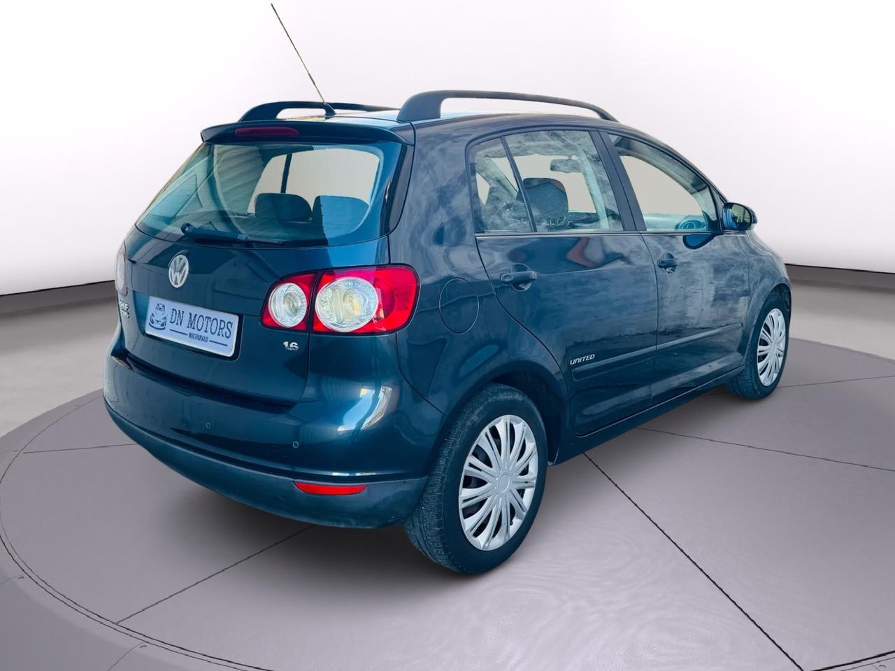 Volkswagen Golf Plus 1.6 benzina 2009 neo patentati