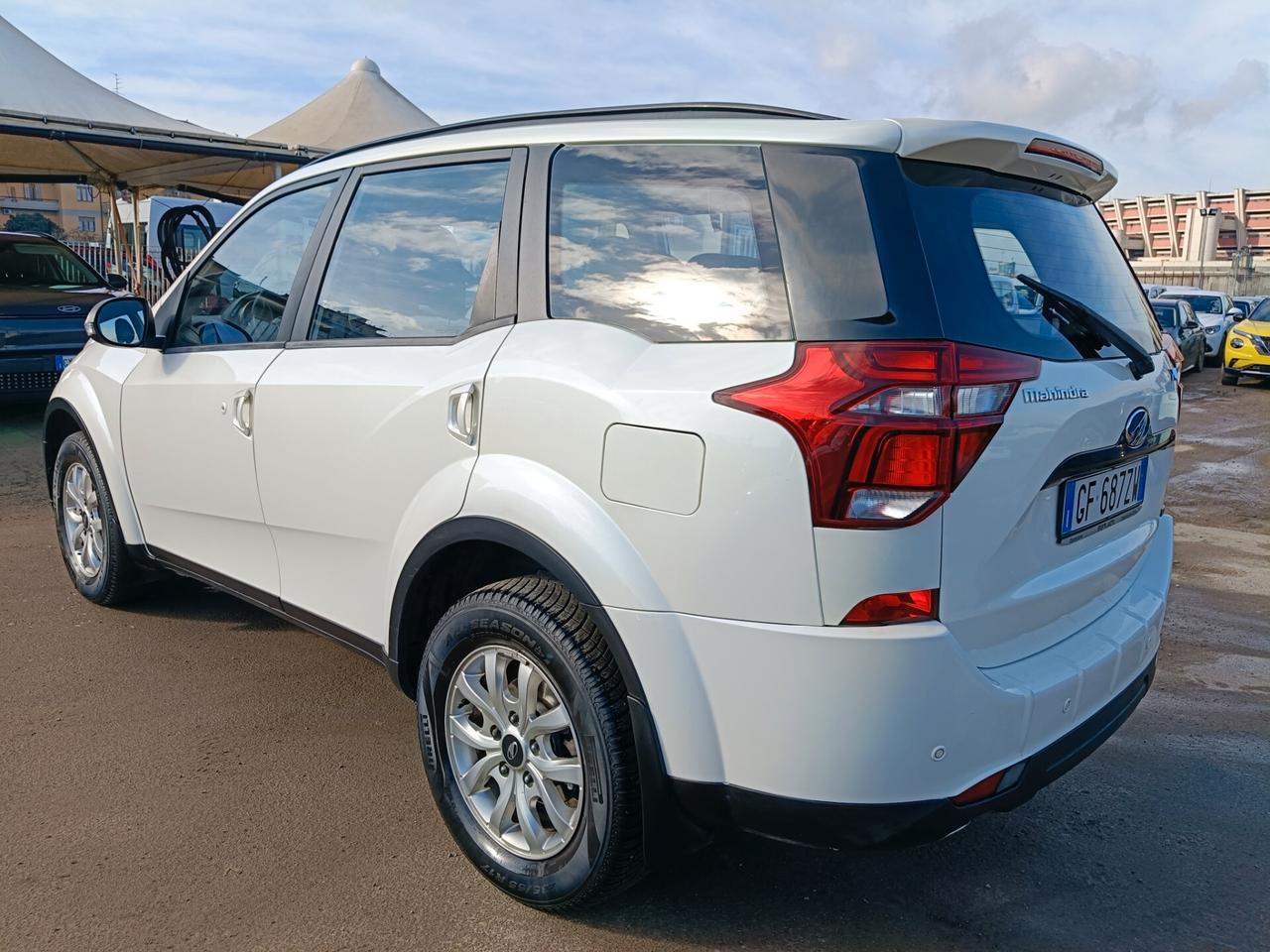 Mahindra XUV500 2.2 diesel - 7 Posti