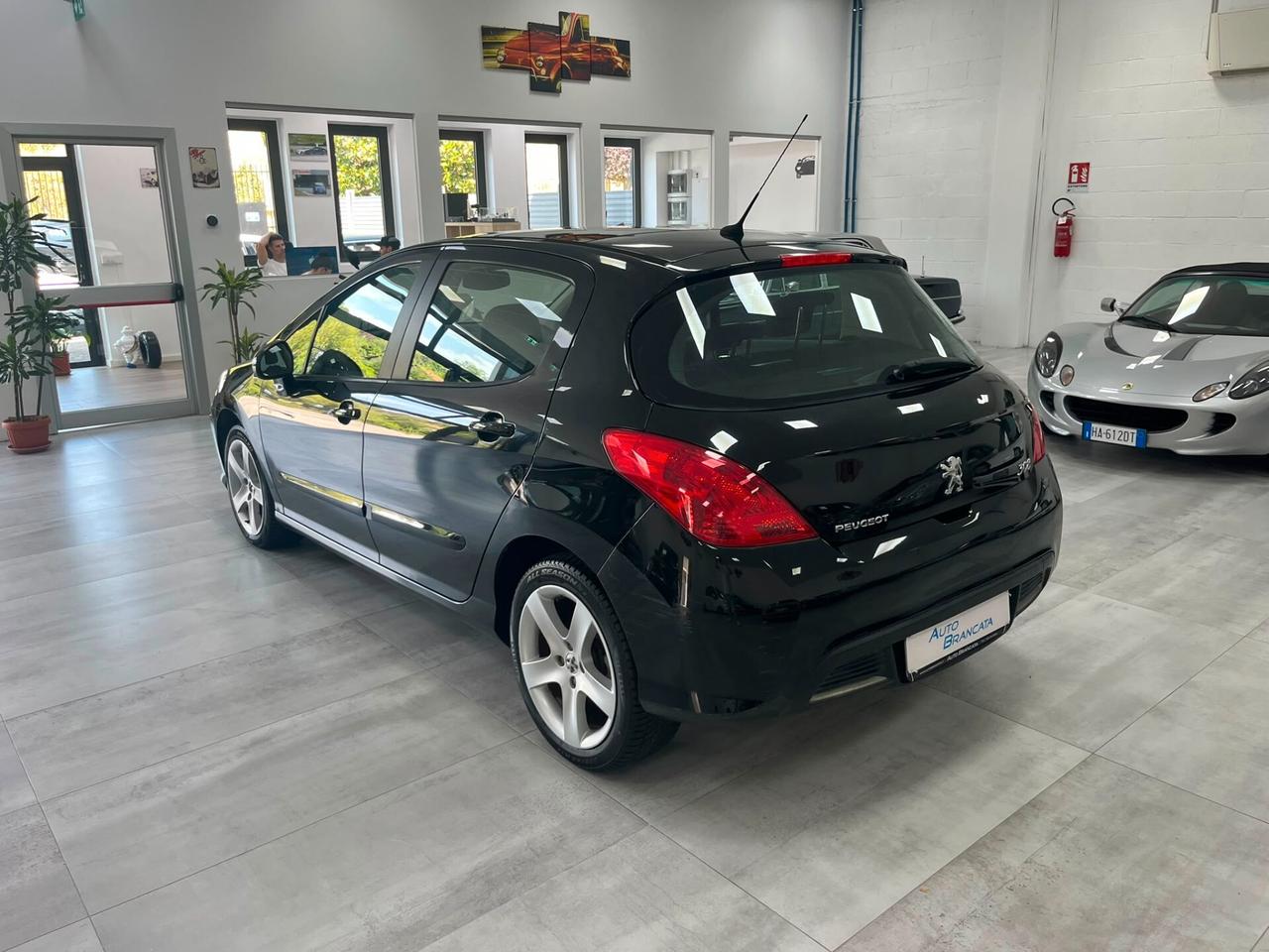 Peugeot 308 5p 1.6 hdi 110cv