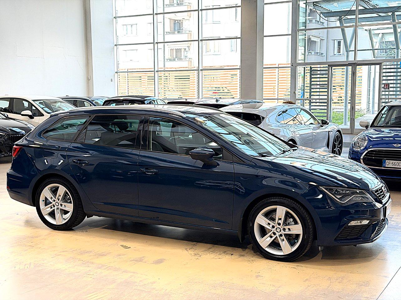 Seat Leon ST 1.5 ecotsi FR 150cv dsg-LED-Carplay-Camera-Keyless-FULL
