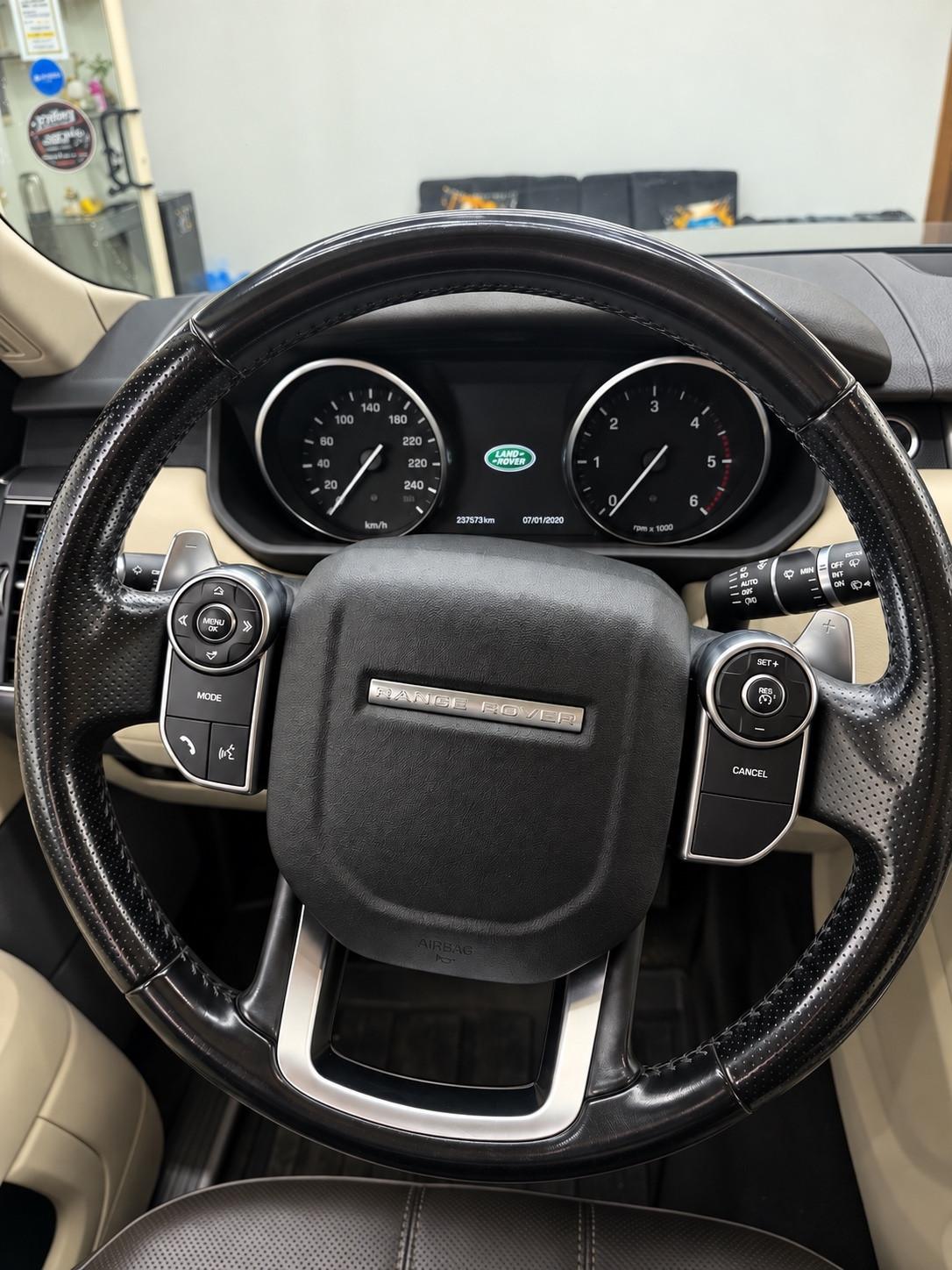 Land Rover Range Sport 3.0 TDV6 HSE Dynamic