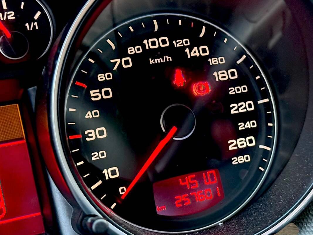 Audi TT Coupe TT II 2007 Coupe 2.0 tfsi S.Line