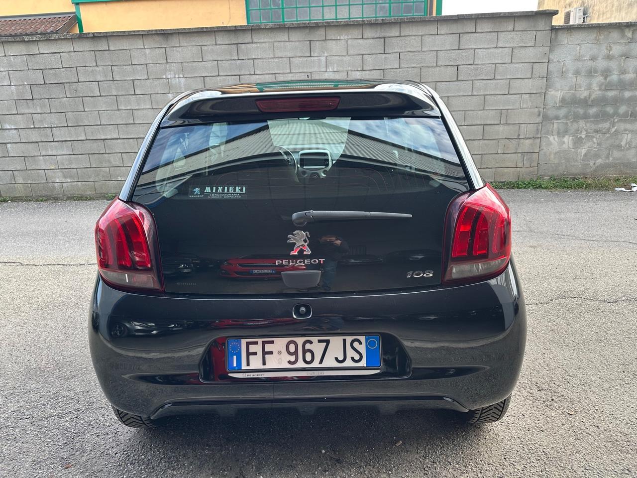 PEUGEOT 108 BENZINA NEOPATENTATI