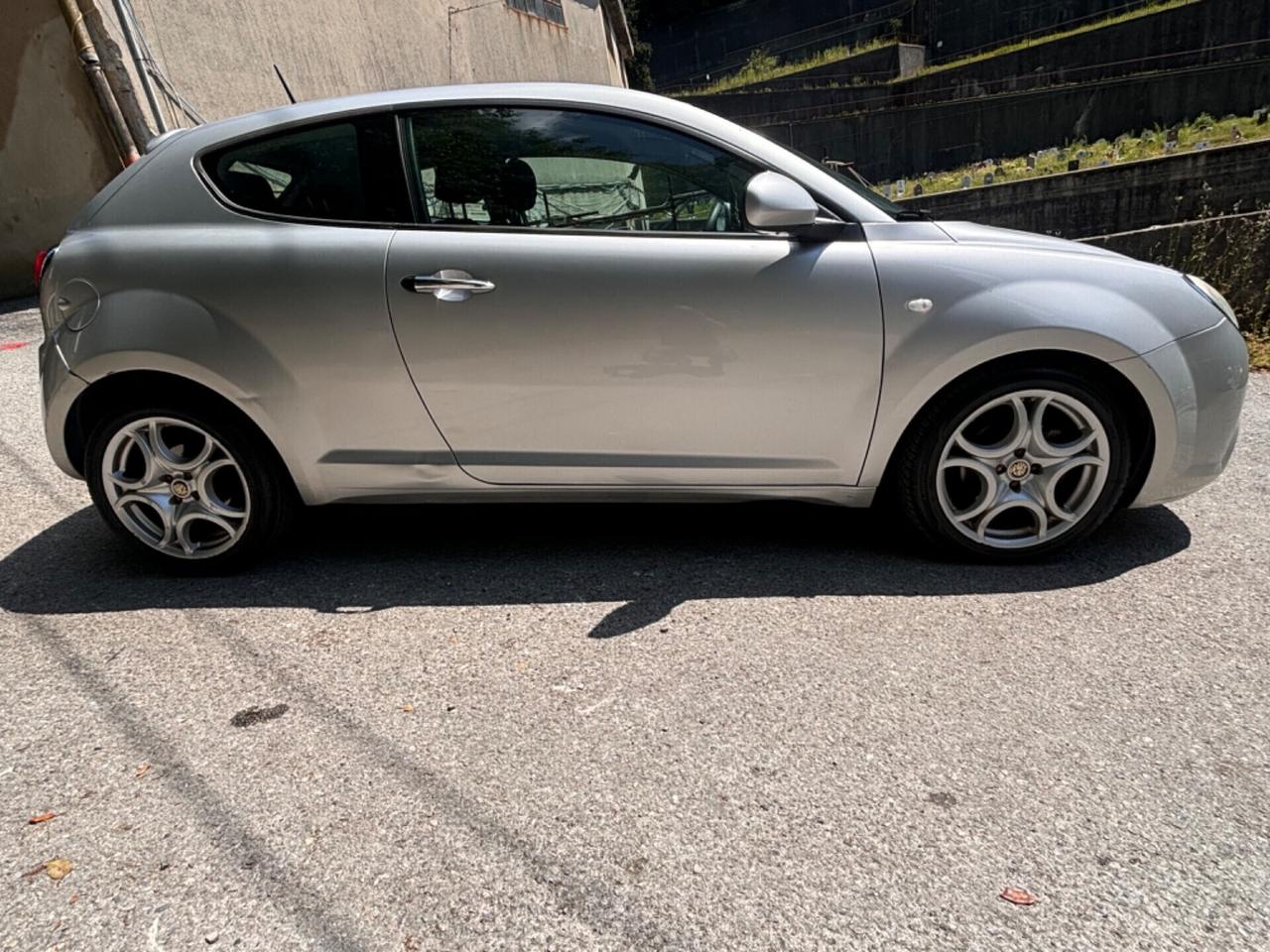 Alfa Romeo MiTo 1.3 JTDm 16V 90 CV Distinctive Sport Pack