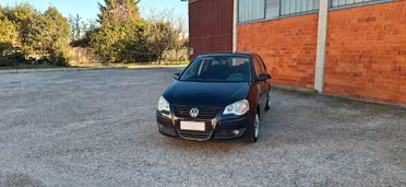 VOLKSWAGEN POLO 1.4 5P CONFORTILINE CON GPL DI SERIE