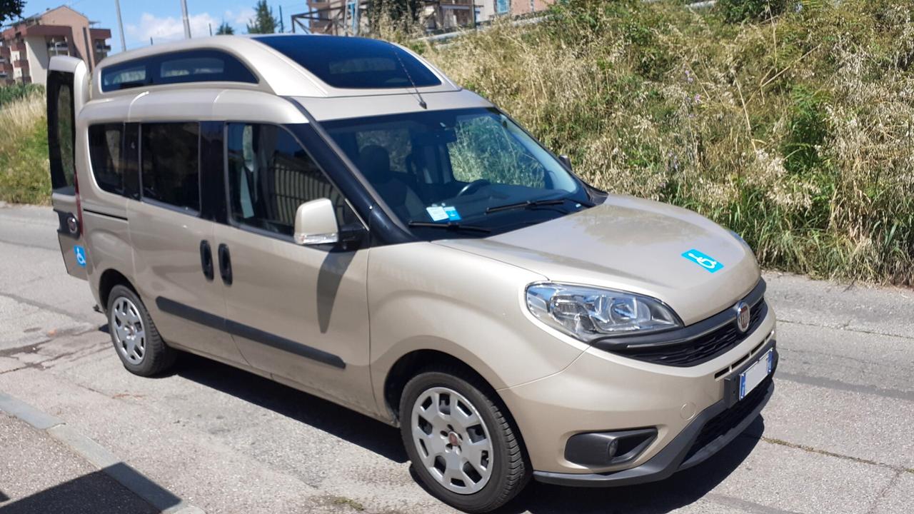 Doblo trasporto disabili benzina 47.988 KM!!