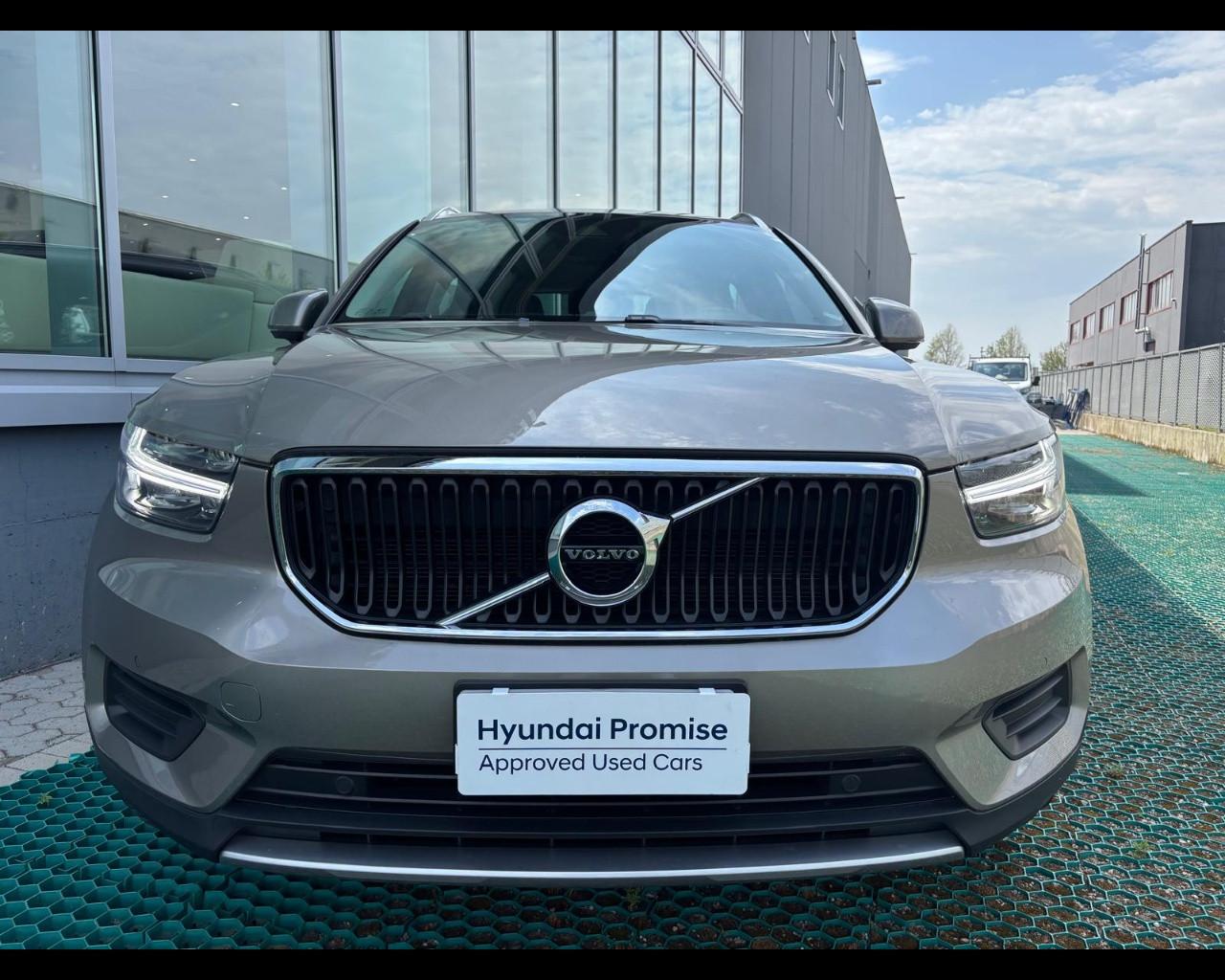 VOLVO XC40 N1 - XC40 N1 1.5 T2 Momentum geartronic AUTOCARRO