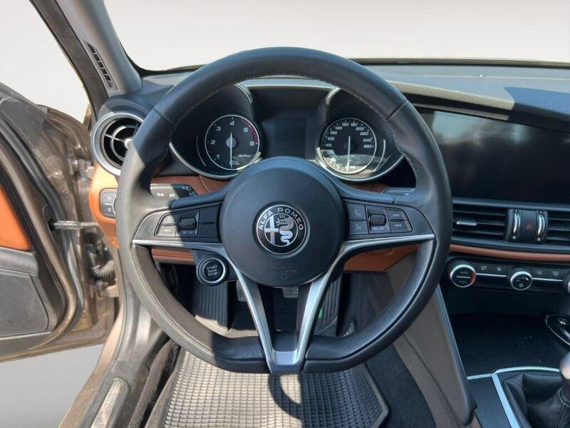 Alfa Romeo Giulia 2.2 Turbodiesel 180 CV Super