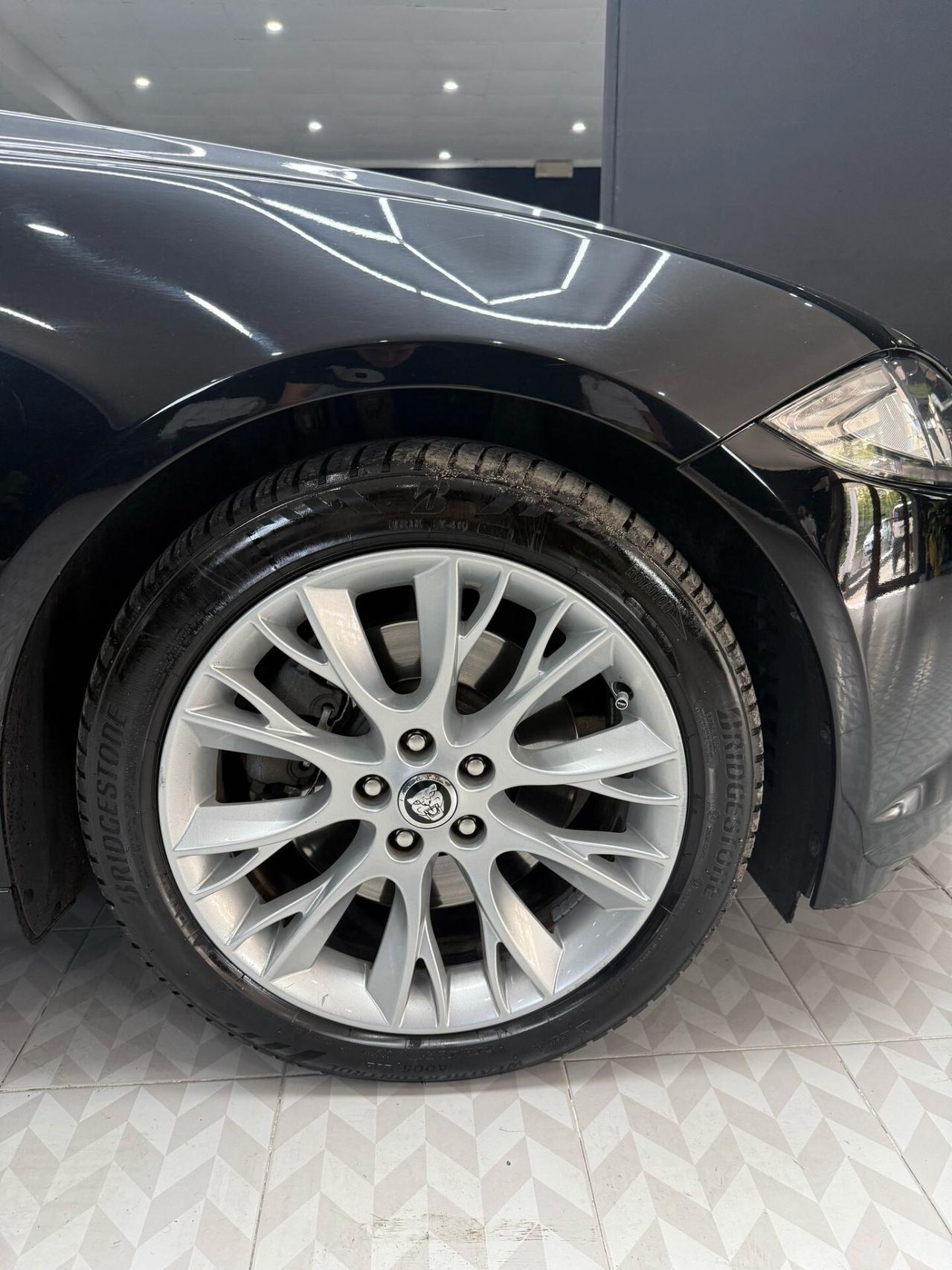Jaguar XF 2.2 D 200 CV Premium Luxury