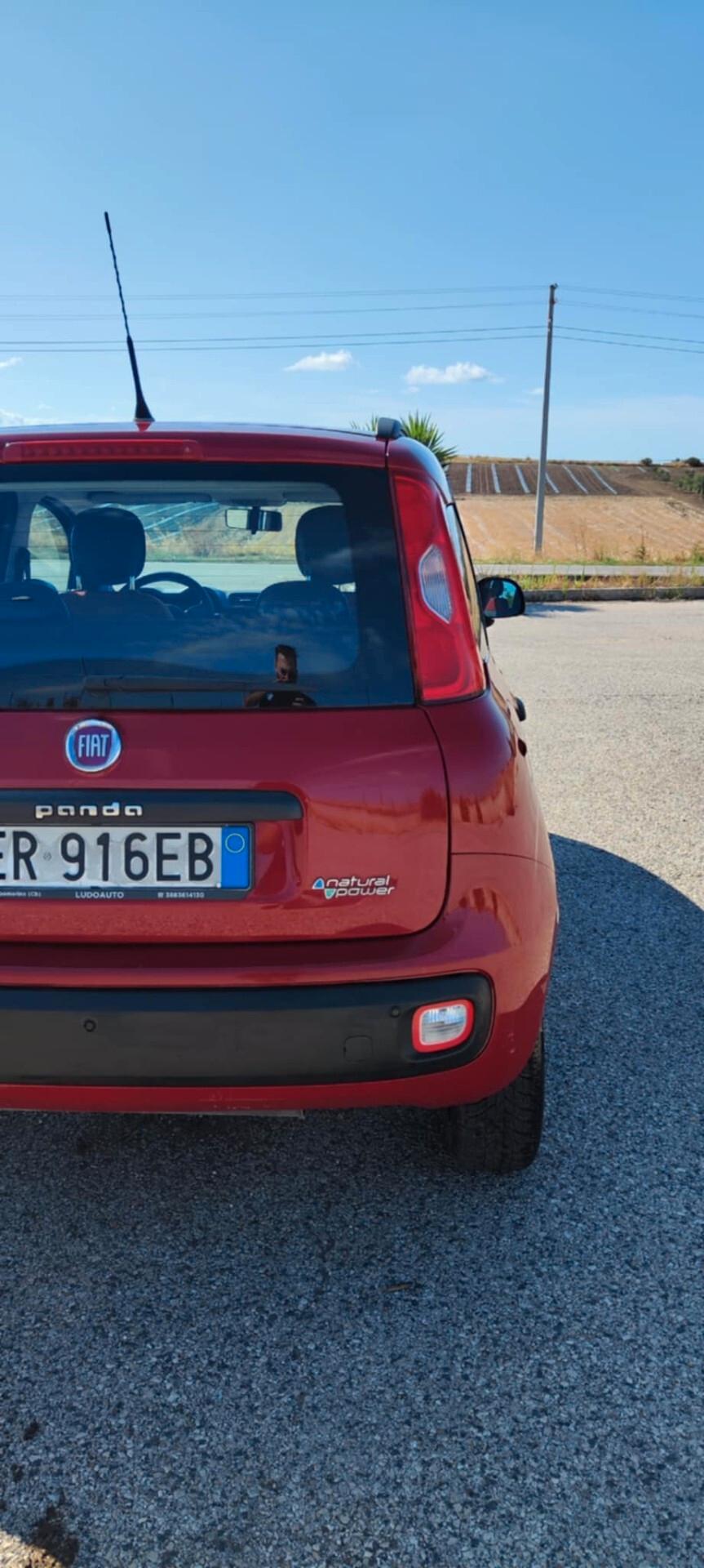 Fiat Panda 0.9 TwinAir Turbo Natural Power Lounge