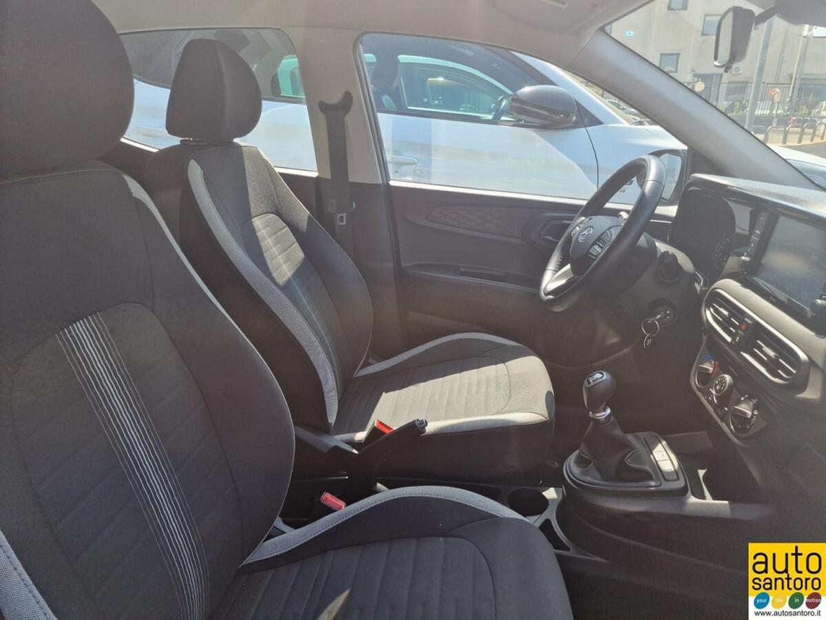 HYUNDAI I10 1.0 TECH + CONNECT PACK