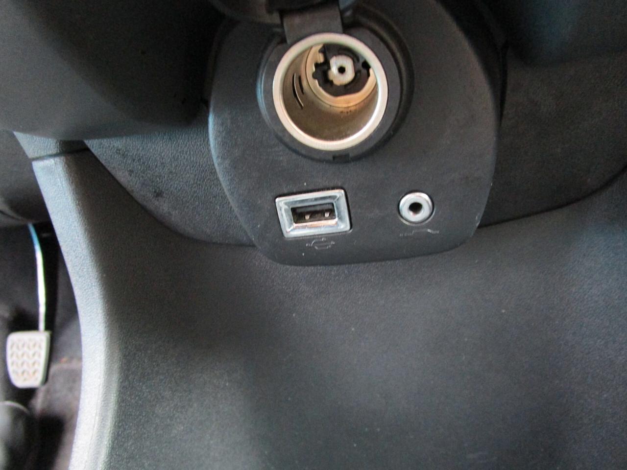 Toyota Aygo Connect 1.0 VVT-i 72 CV 5 porte x-play MMT