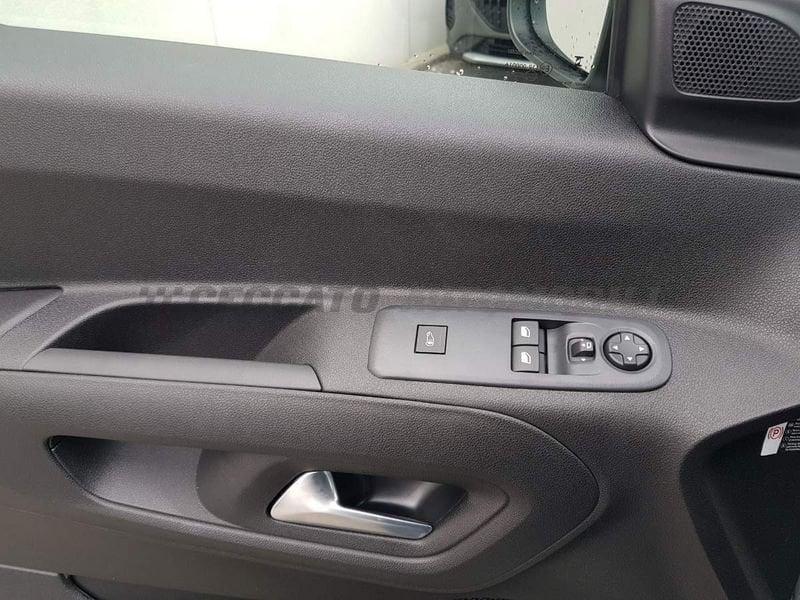 FIAT Doblò Doblo van crew cab 1.5 bluehdi 130cv AT8
