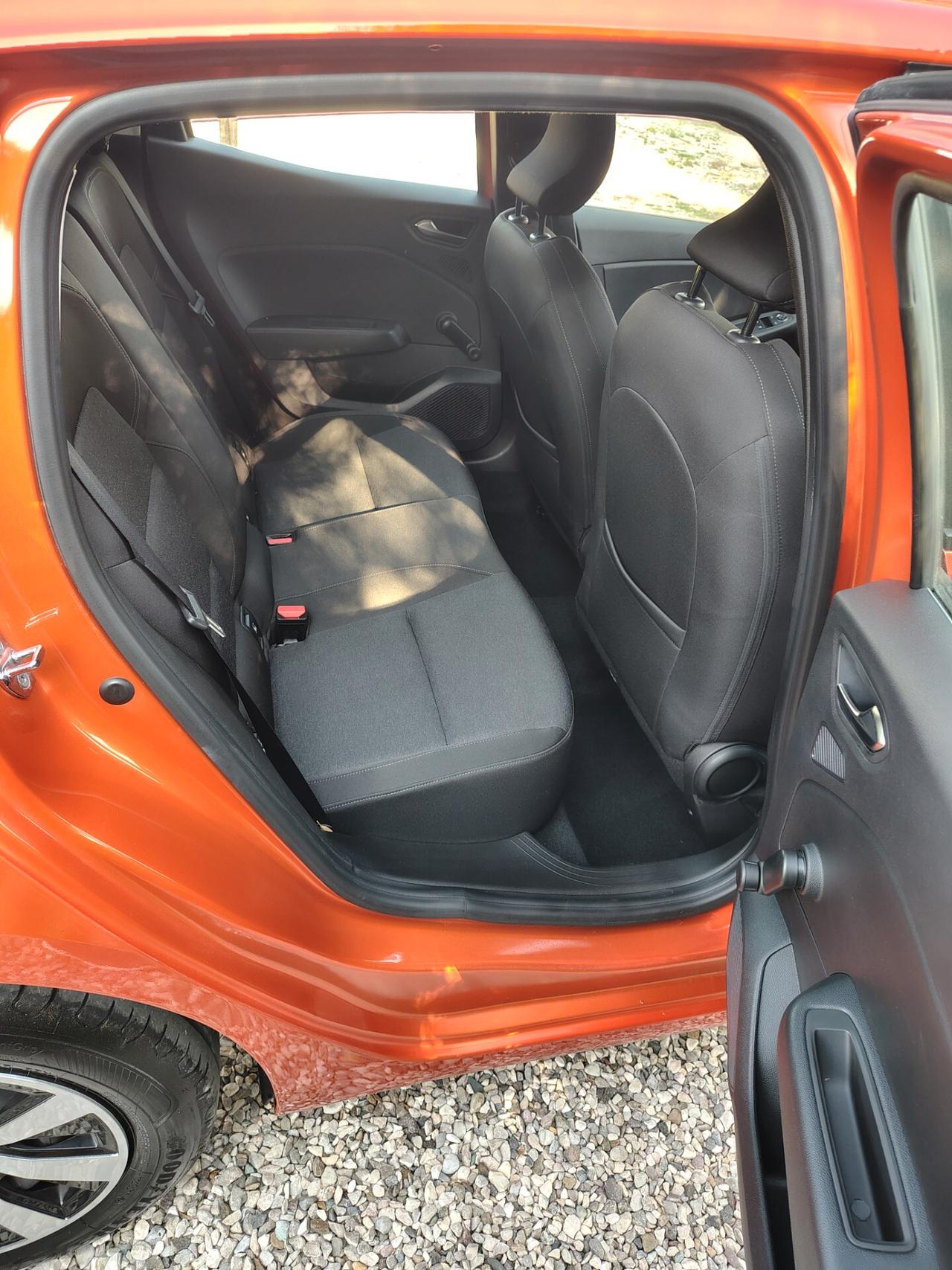 Renault Clio TCe 100 CV GPL 5 porte Equilibre N1 4 Posti Iva Esposta