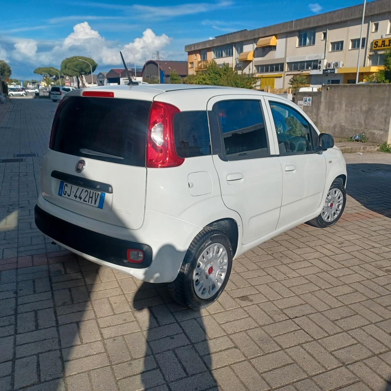 35188KM FIAT PANDA VAN 1.0 HYBRID IVA ESPOSTA