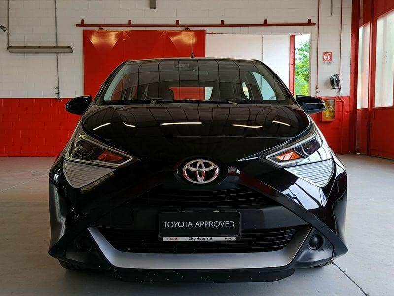 Toyota Aygo Connect 1.0 VVT-i 72 CV 5 porte x-play