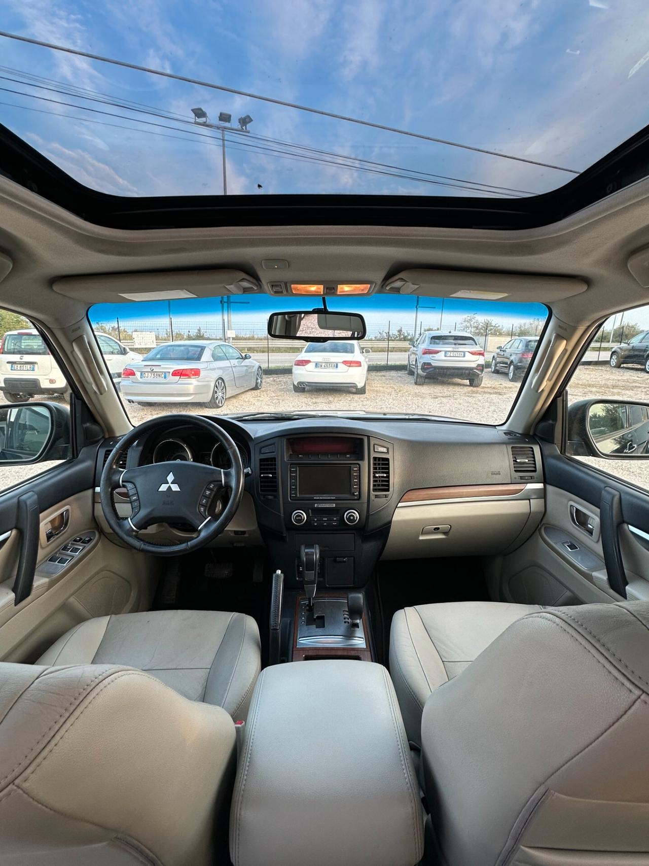 Mitsubishi Pajero 3.2 DI-D 16V aut. 5p. Instyle DPF