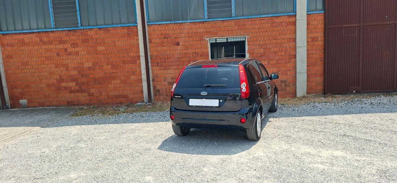 FIESTA 1.2 5 PORTE GHIA IDEALE PER NEOPATENTATI