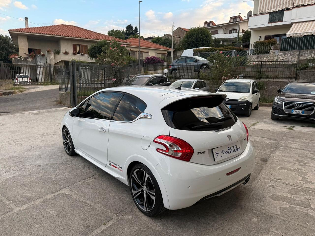 Peugeot 208 1.6 THP 200 CV 3 porte GTi