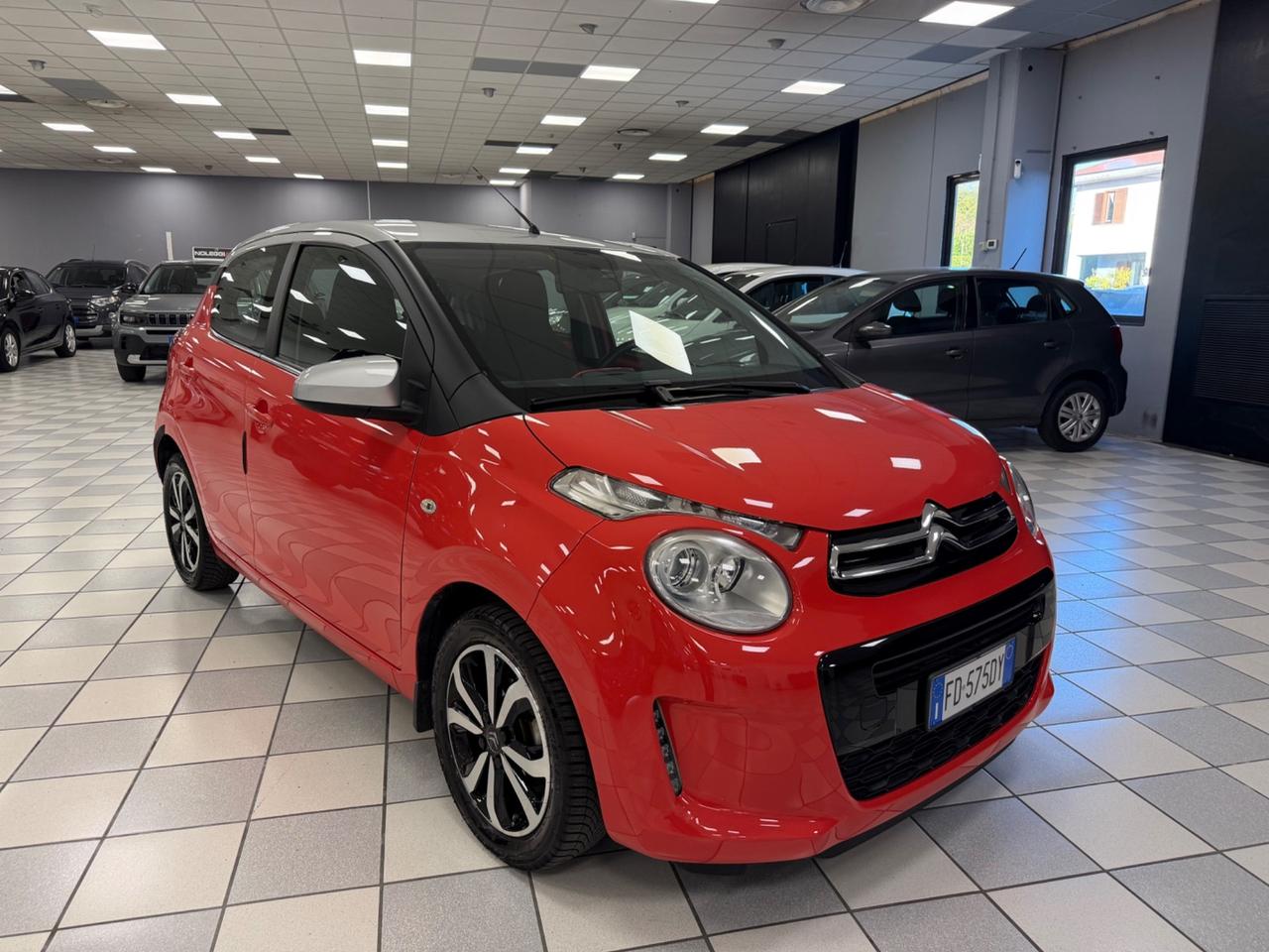 Citroen C1 VTi 68 ETG 5 porte Shine