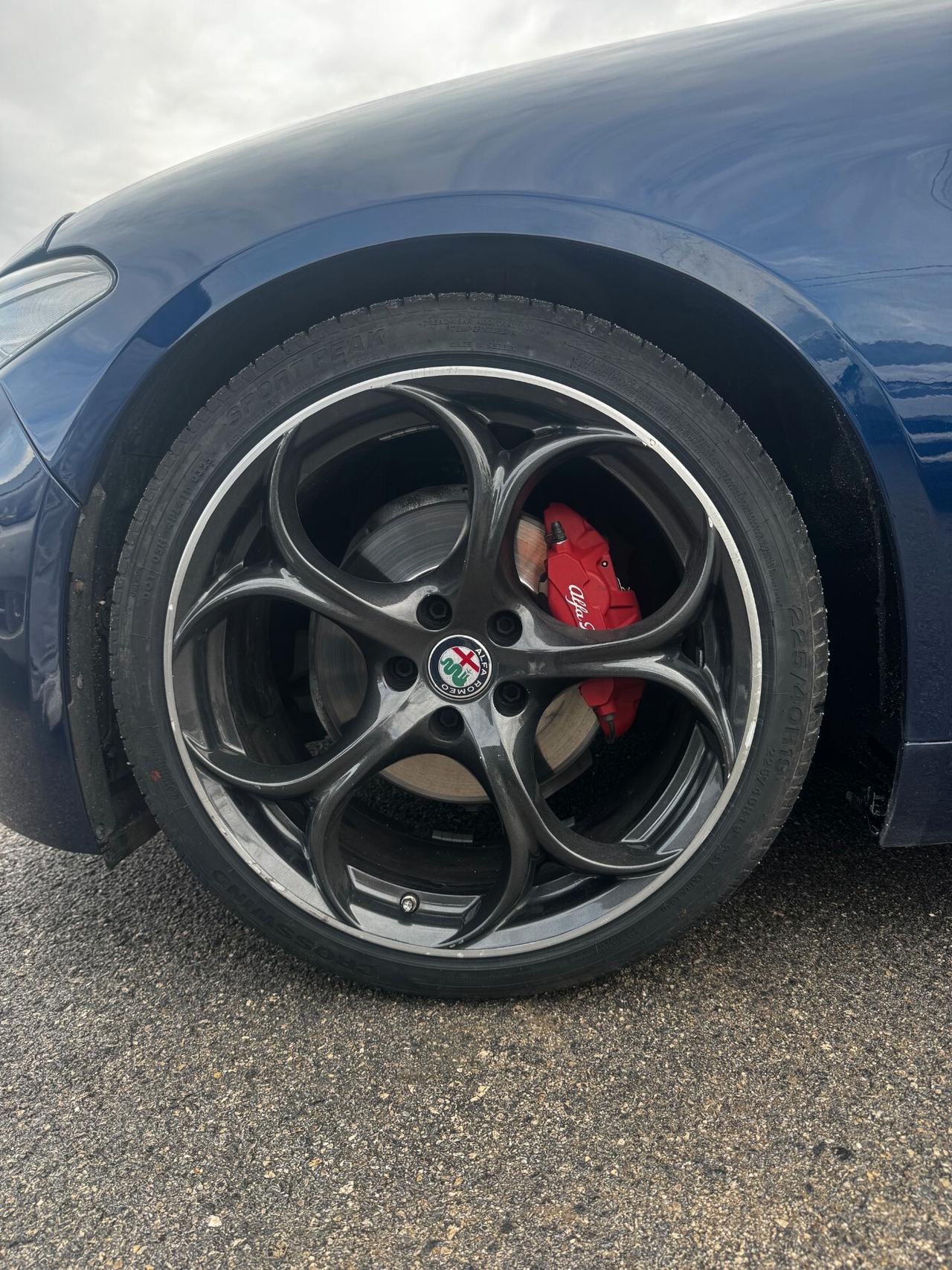 Alfa Romeo Giulia 2.2 Turbodiesel 210 CV AT8 AWD Q4 Veloce