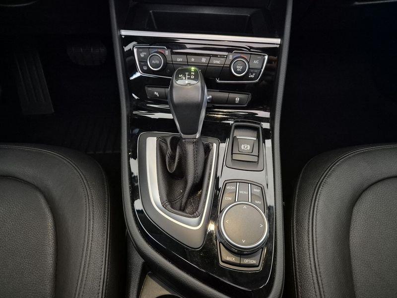BMW Serie 2 Active Tourer Serie 2 F45 2014 Active Tourer 220i Active Tourer Advantage auto my15