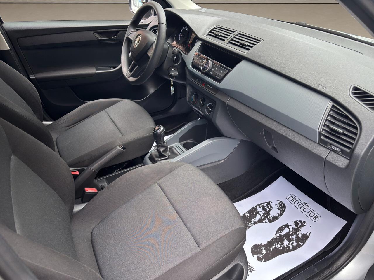 Skoda Fabia 5 PORTE - NEOPATENTATI EURO 6 BENZINA