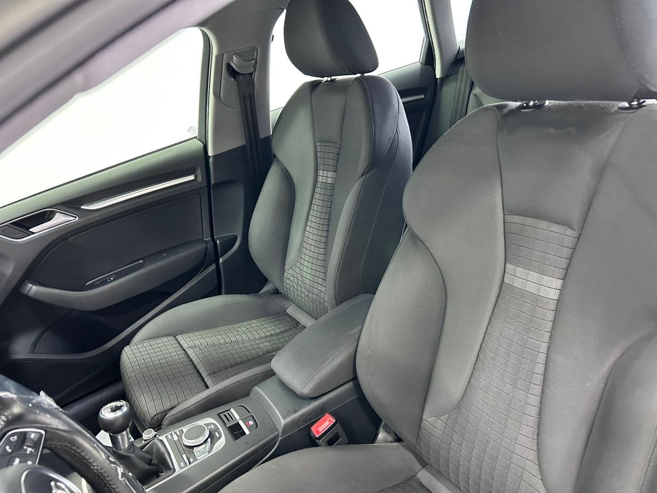 Audi A3 SPB 1.6 TDI Sport-LED-NAVI-GARANTITA-2016