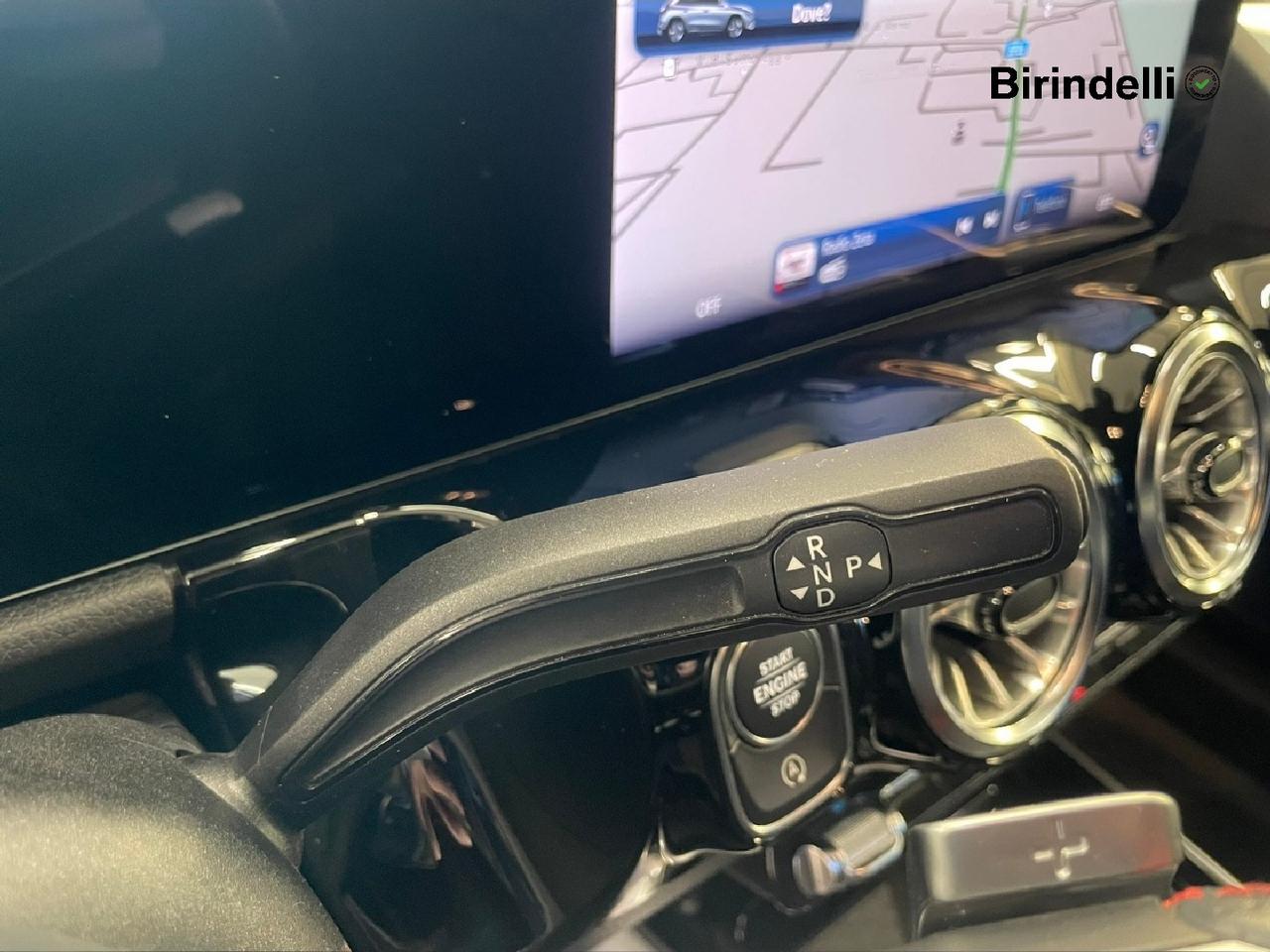 Mercedes-Benz GLA (H247) - GLA 180 d Automatic AMG Line Premium