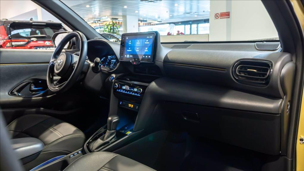 TOYOTA Yaris Cross 1.5h Premiere awd-i 116cv e-cvt del 2021