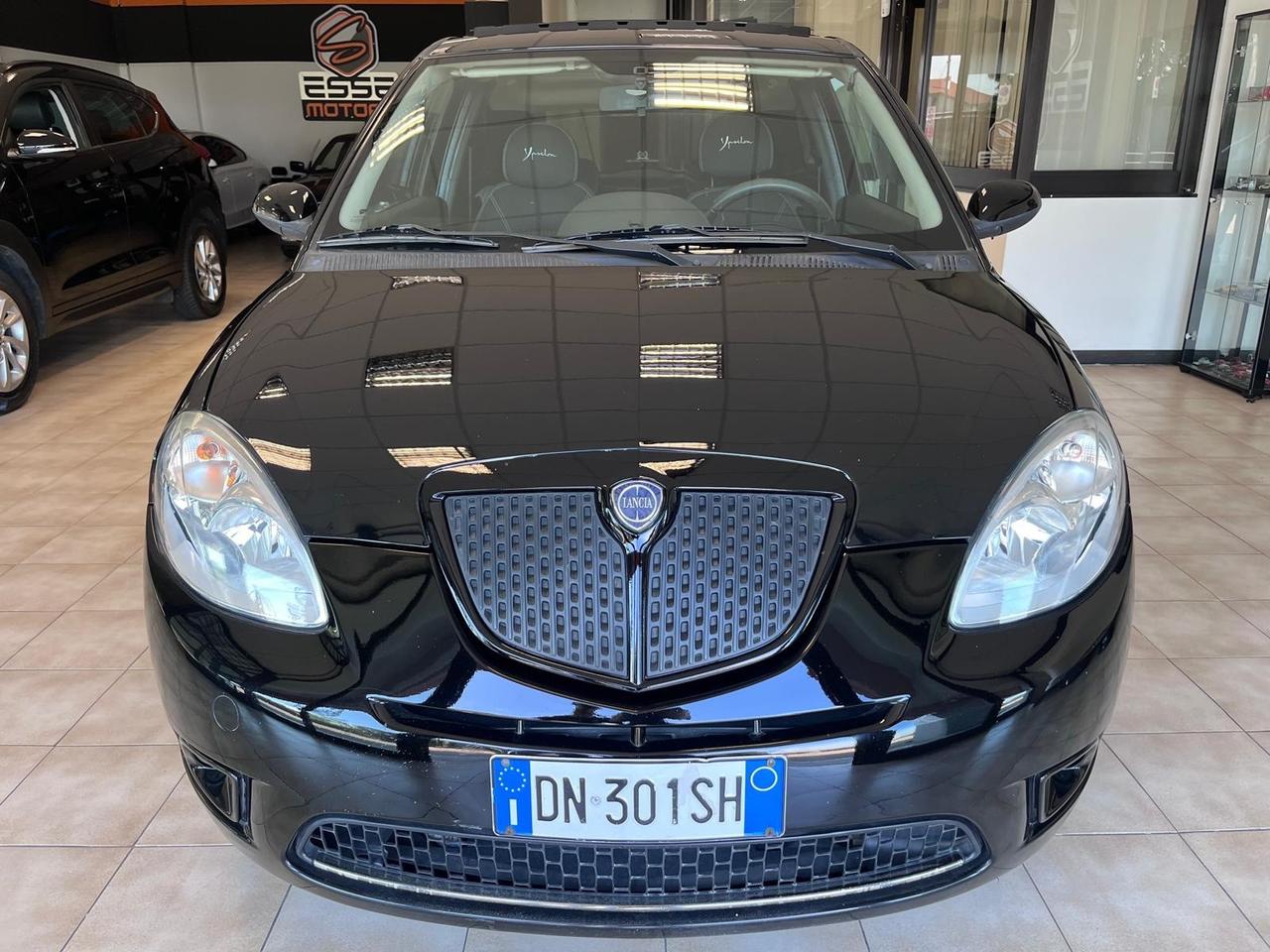 Lancia Ypsilon - 1.4 16V 95cv Sport MomoDesign