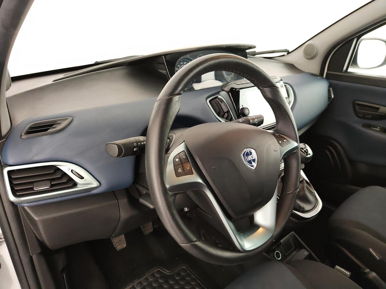 Lancia Ypsilon 1.0 FireFly 5 porte S&S Hybrid Platino