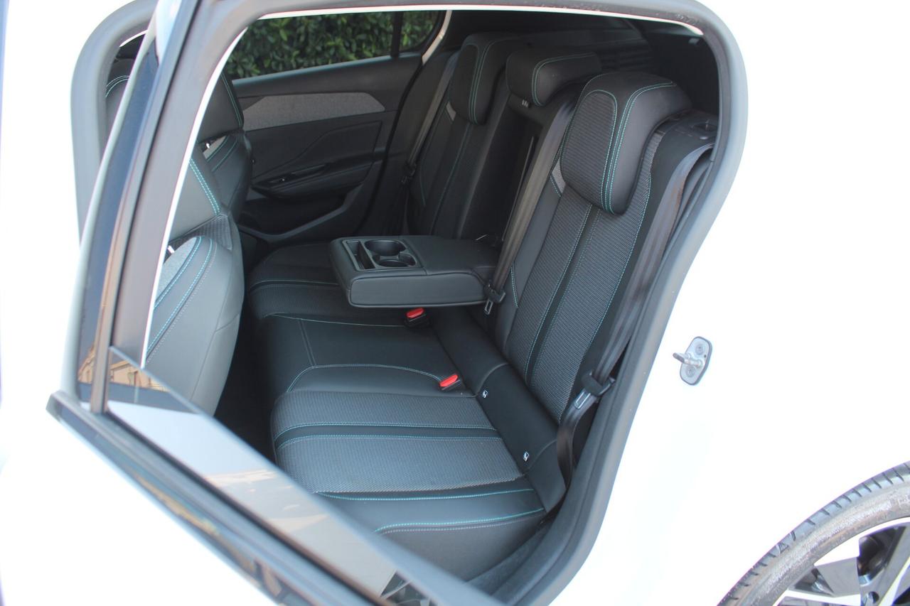 Peugeot 308 BlueHDi 130 S&S EAT8 Allure Pack